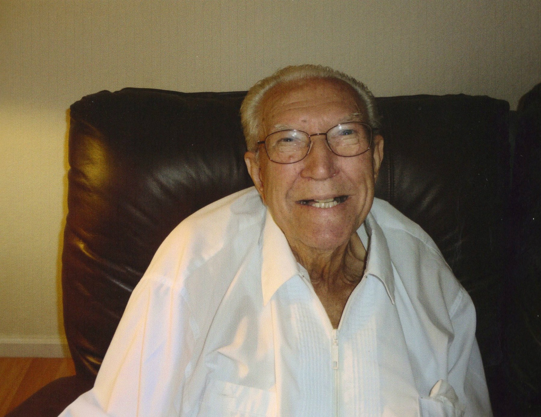 Obituary of Kenneth R. Moore