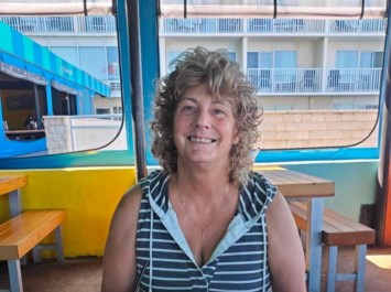 Obituary of Lisa Marie Chartier