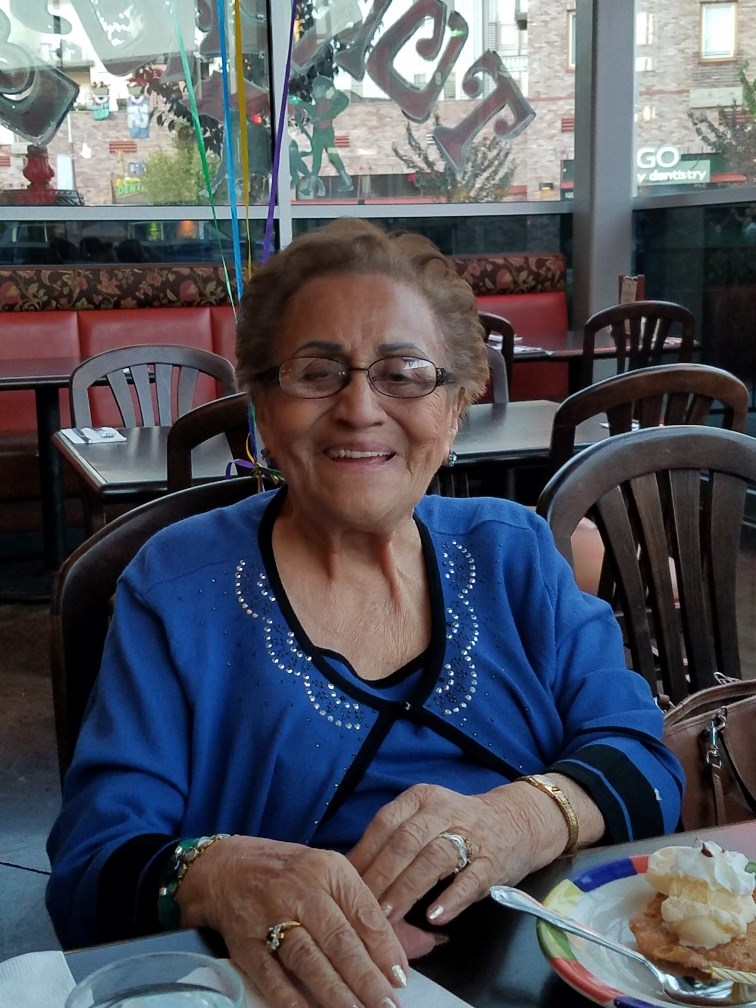 Avis de décès de Amparo M. Lopez