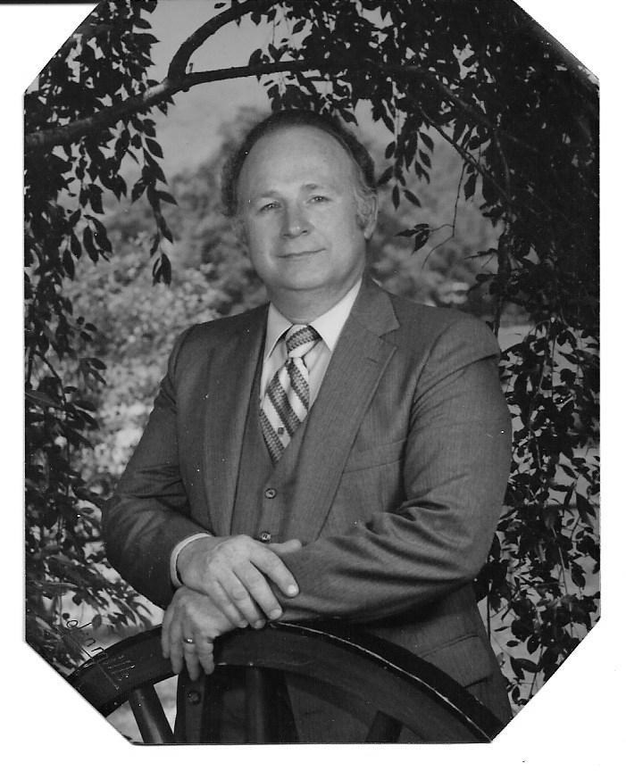 Obituary of Roger Delton Hill