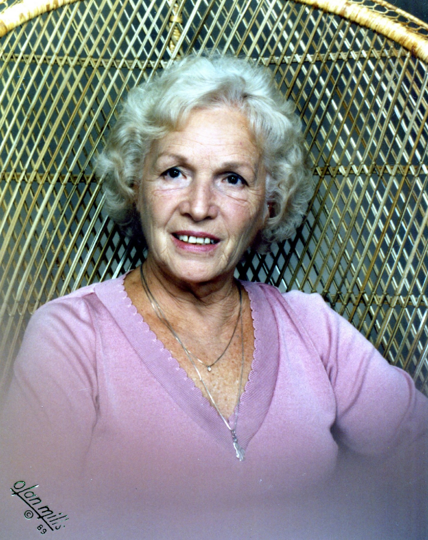 Obituary of Stella Hacnik