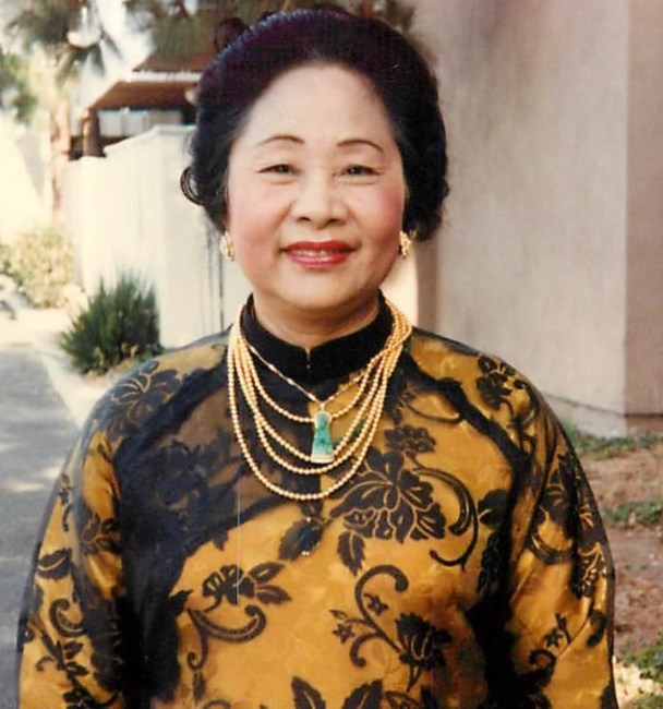 Obituary of Helen Tran