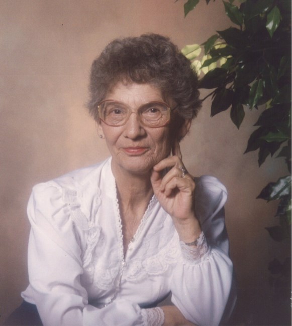 Obituary of Marian F Wells