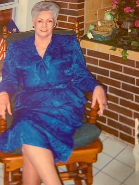 Obituary of Evelyn Parker