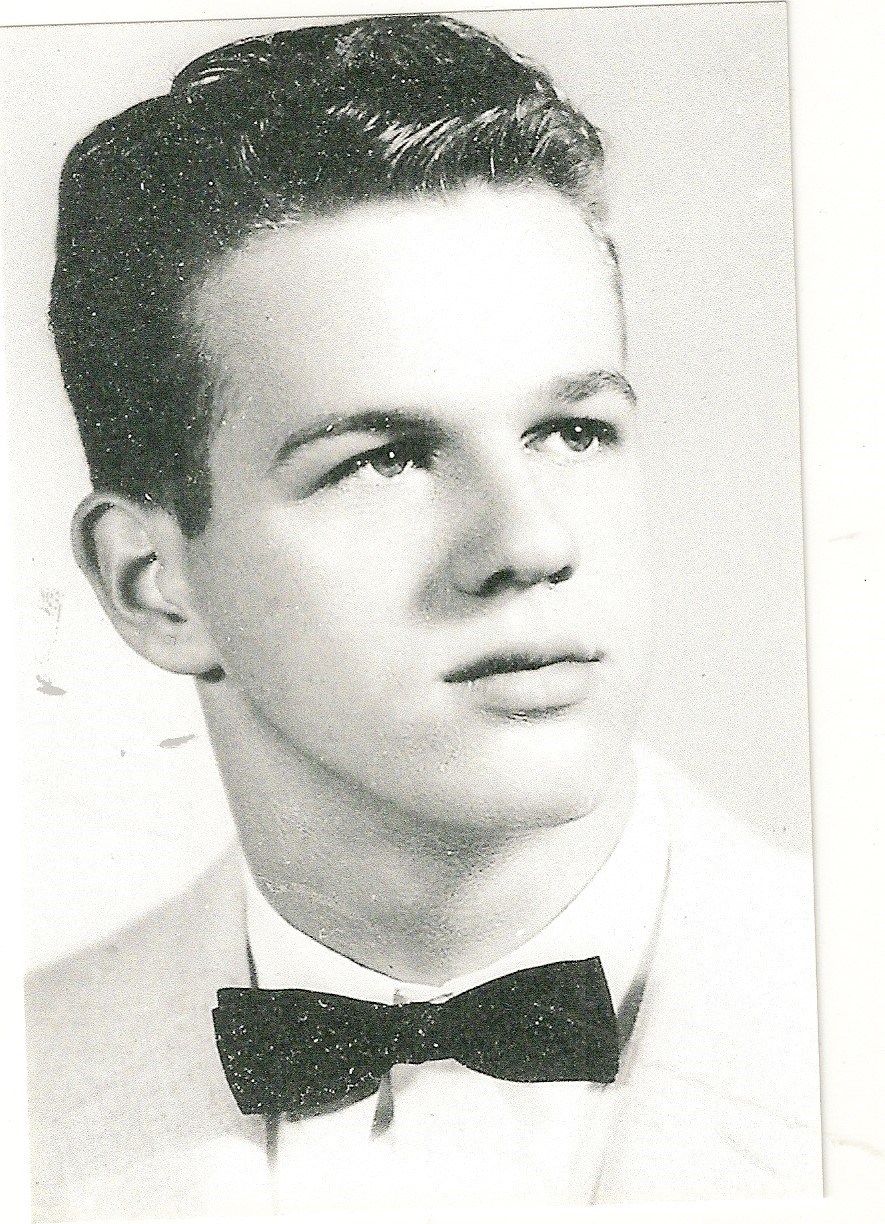 Obituary of Robert Clyde "Bob" Moore