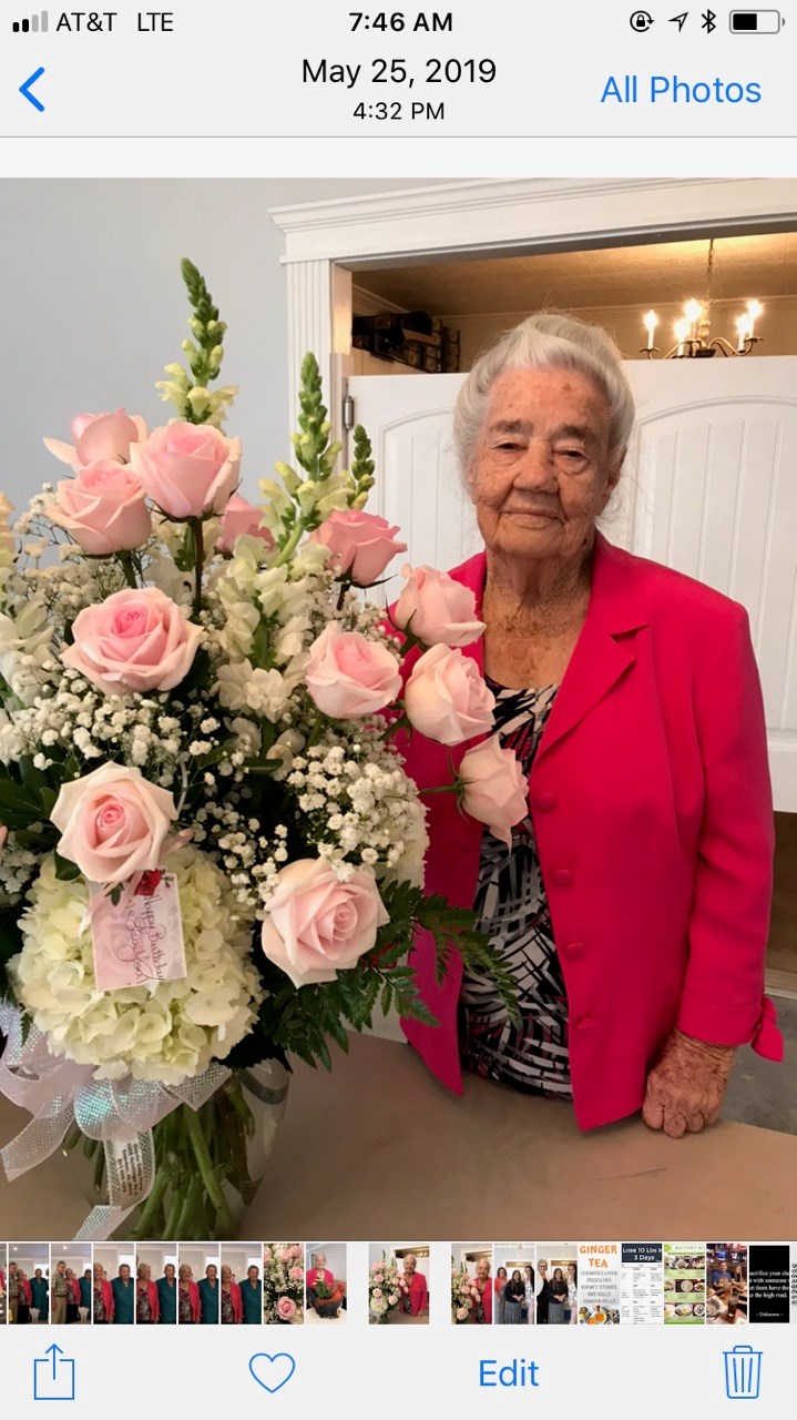 Obituary of Margie Mae Lewis