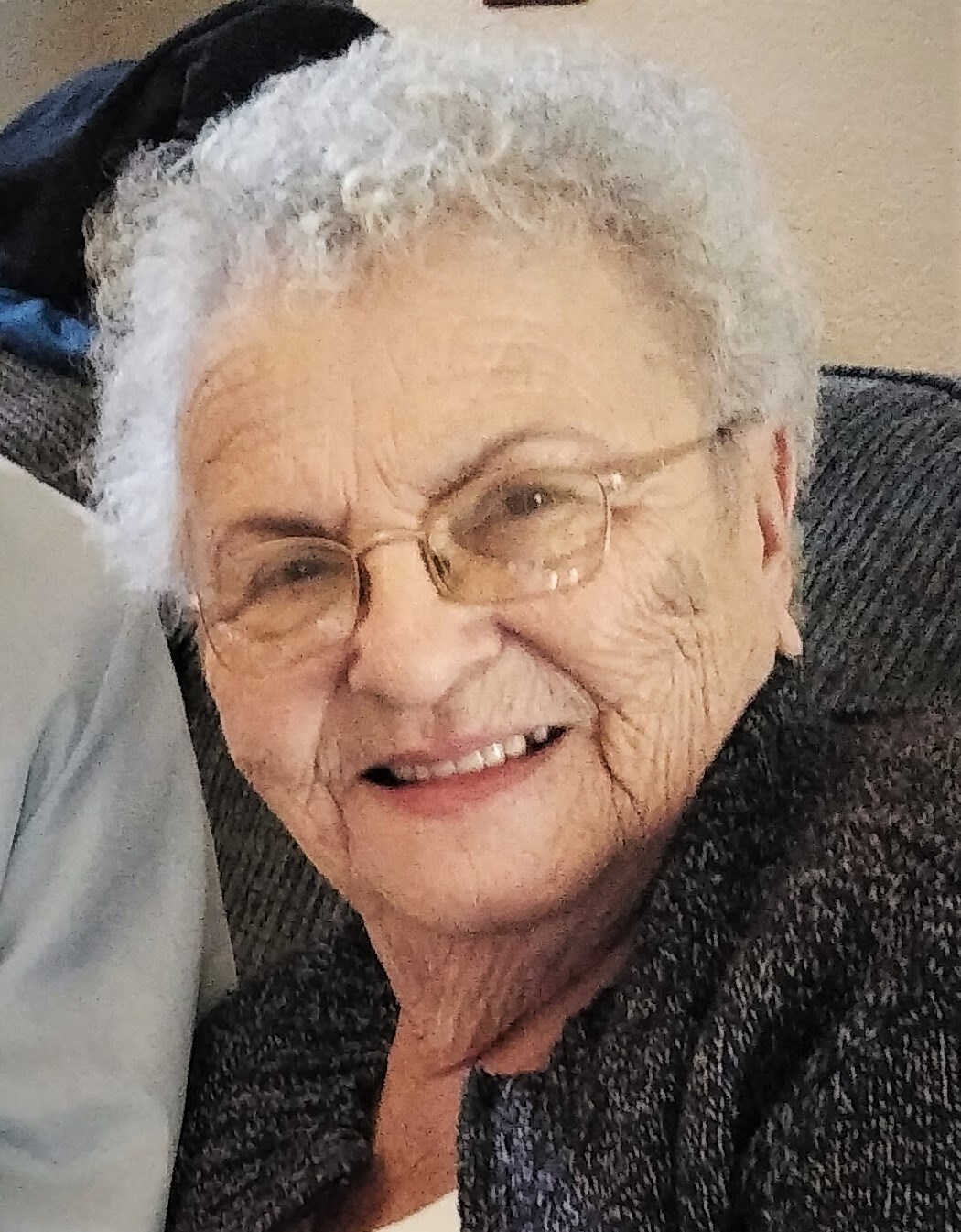 Obituary of Vivien Marie Roberts