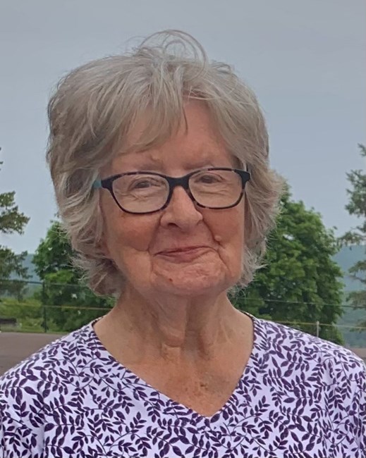 Obituary of Donna Valerie Moles