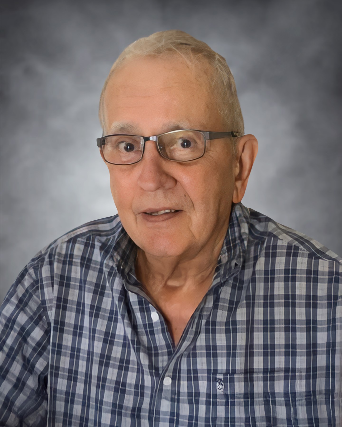 Obituario de Lloyd John Perras