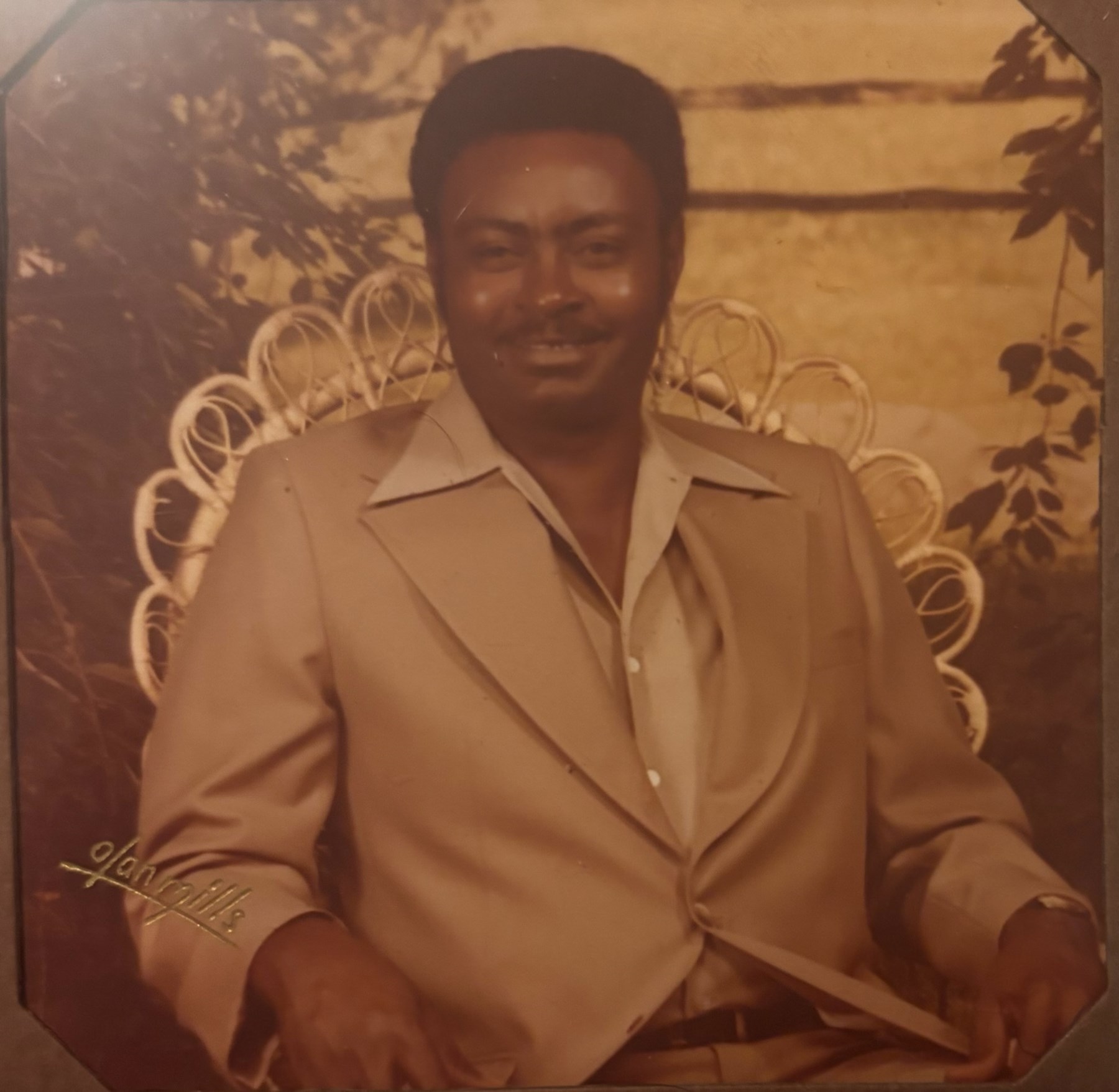 Obituary of Ralph "Joe" Edward Downs