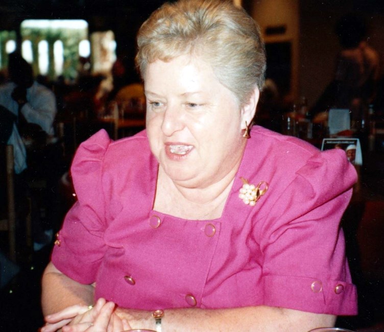 Obituario de Barbara J. Hines
