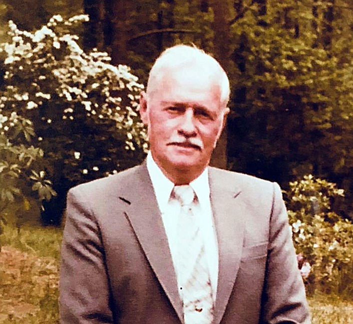 Obituary of Hillard Elliott