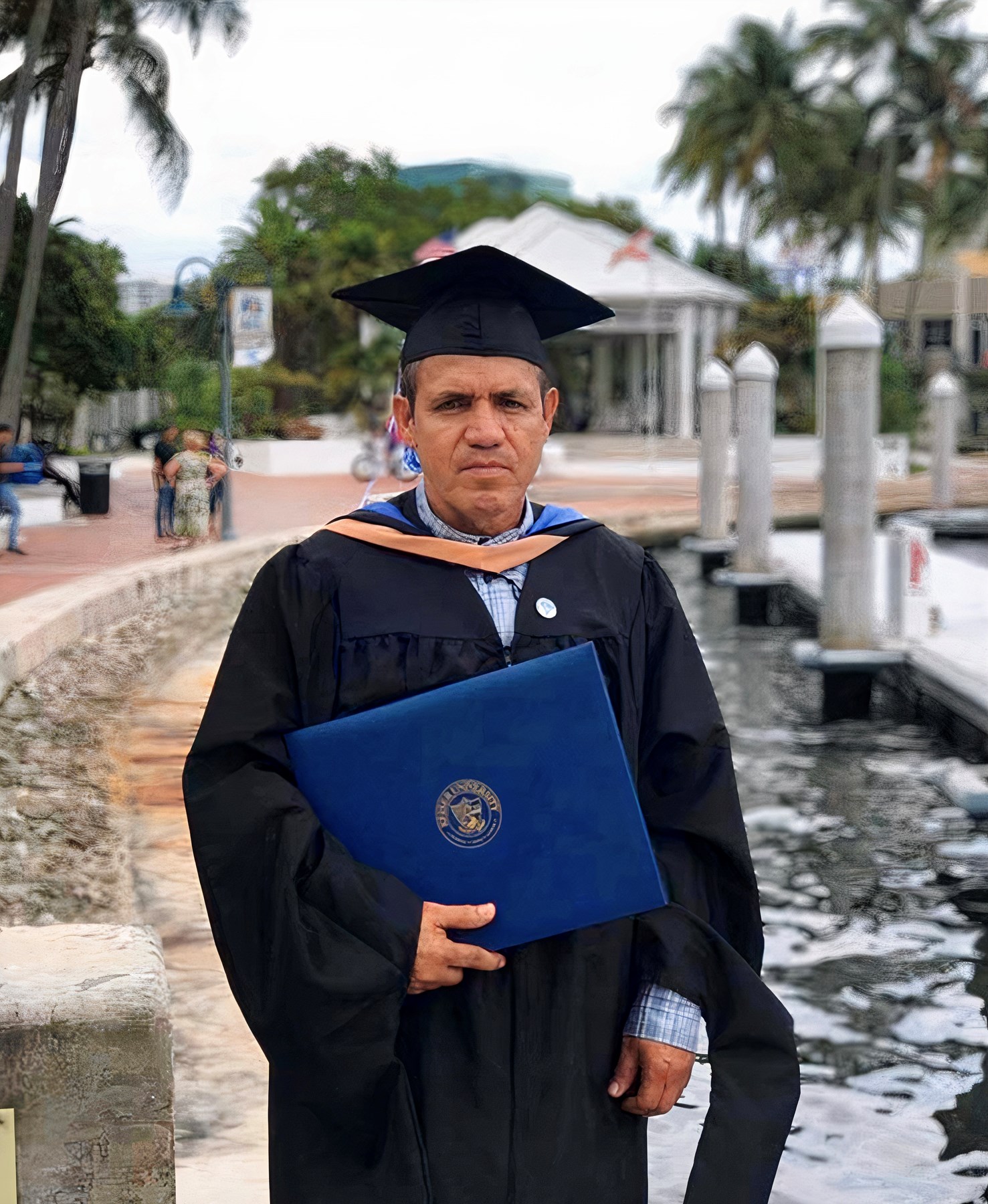 Obituary of Carlos Arturo Velasco Hernandez