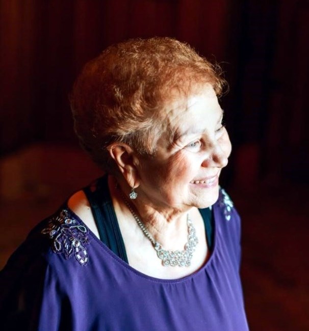 Obituary of Maria E Harczos