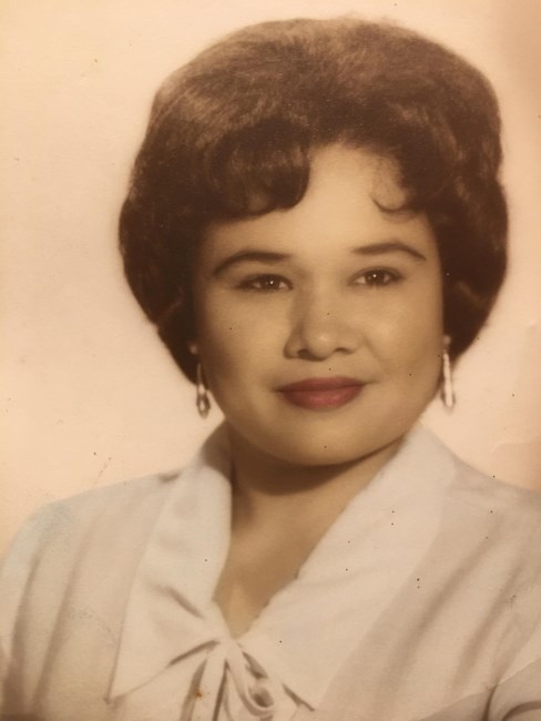 Obituary of Andrea Flores