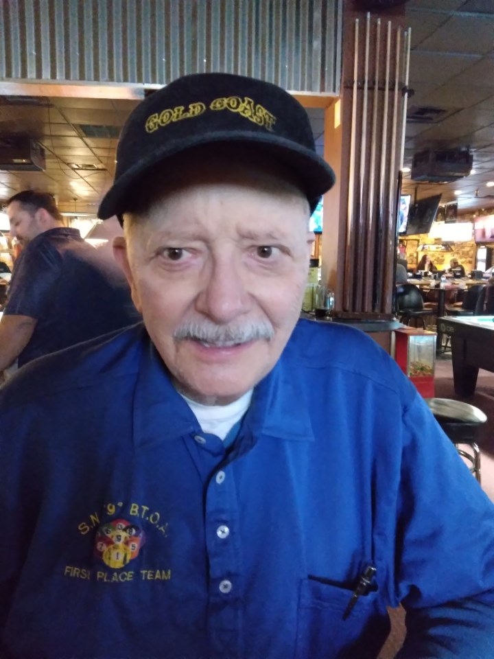 Donald Henning Obituario Chicago, IL