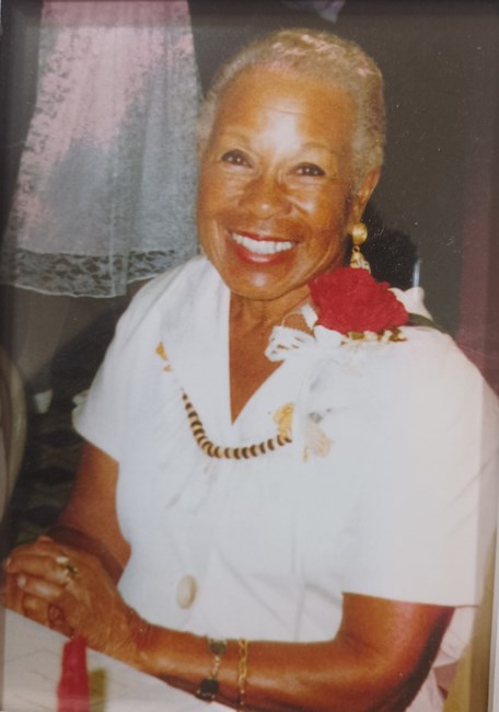 Obituary of Carmen Dorothy Barrett