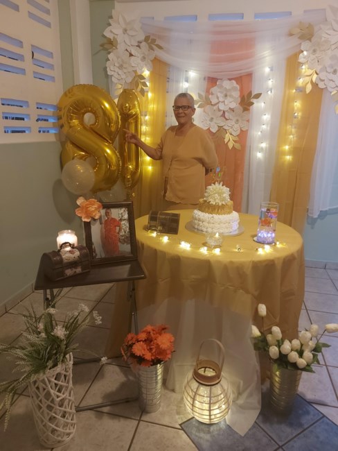 Obituary of Carmen Luz López