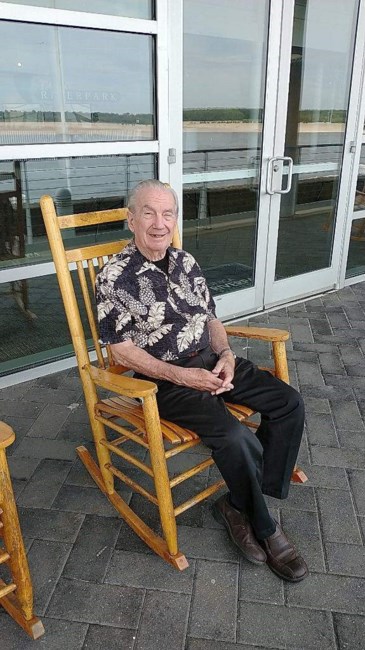 Obituary of Russell Harry Petersen