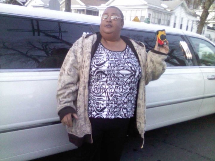 Obituary of Easter L. Walls