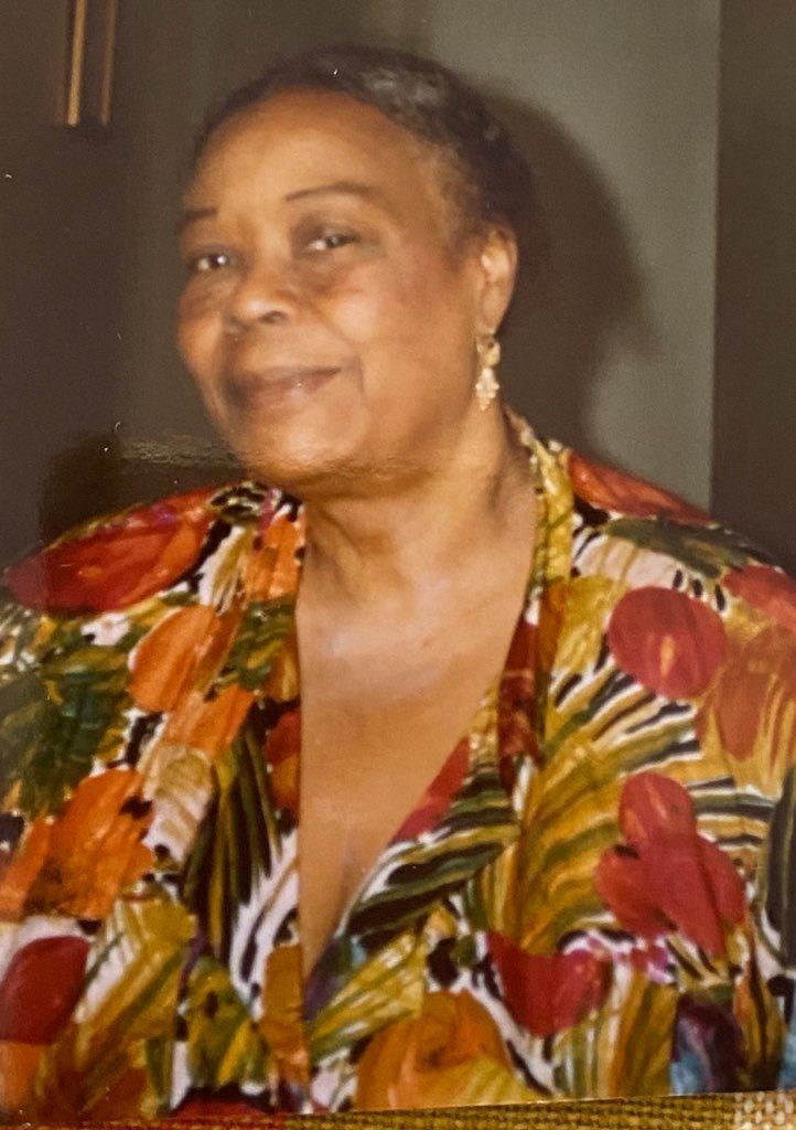 Obituary of Elisabeth Renee Extra