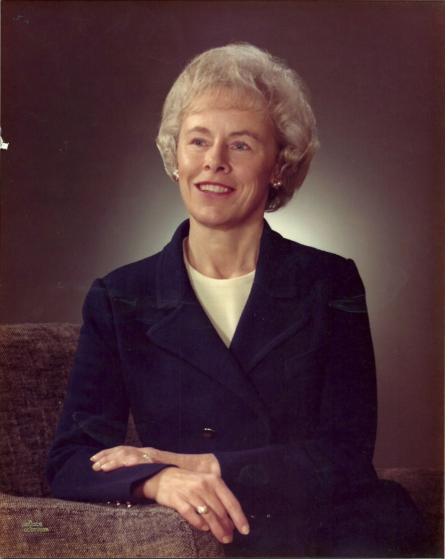 Obituary of Elizabeth Mae Nelson