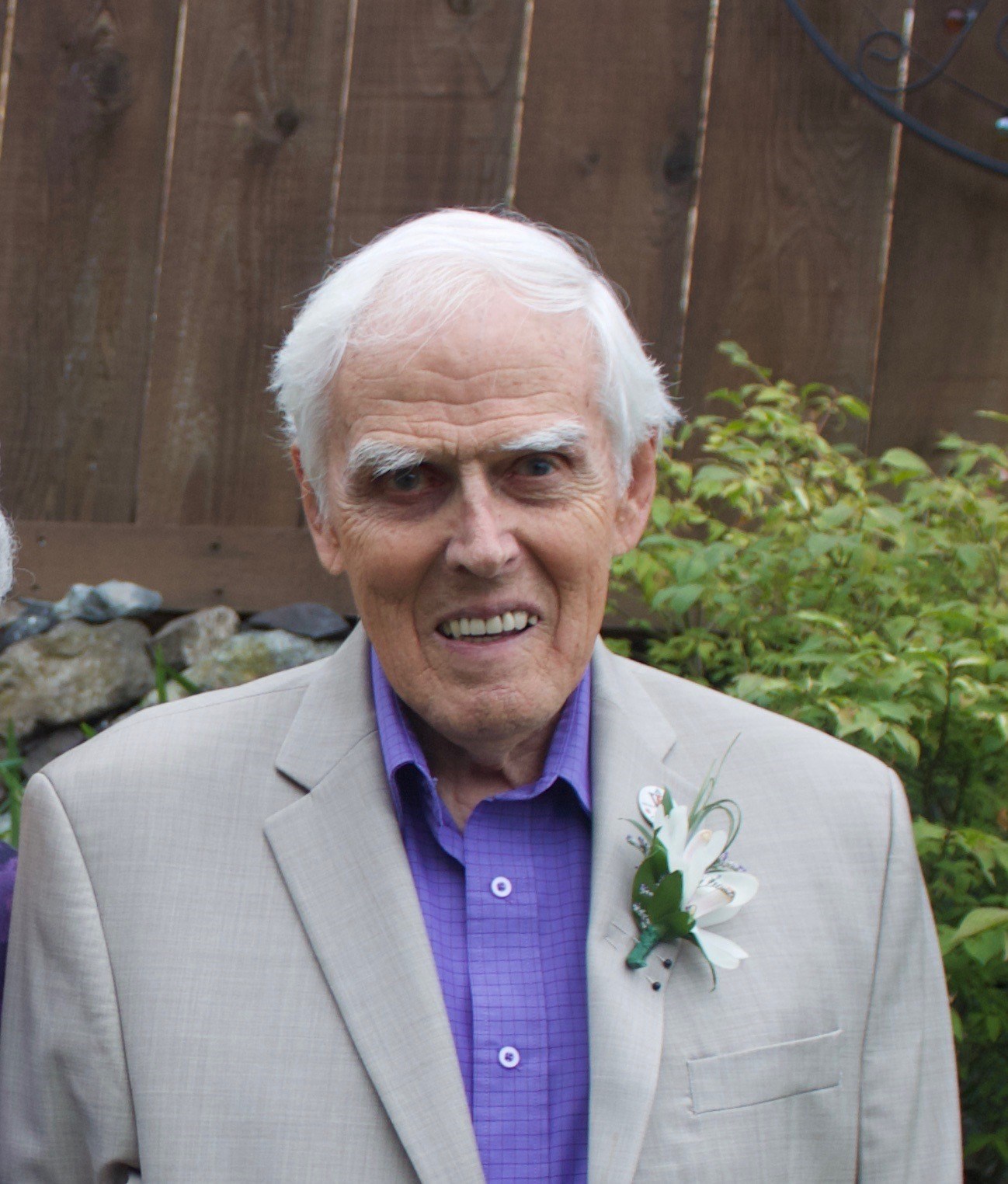 Obituary of Robert Ross MacKinnon