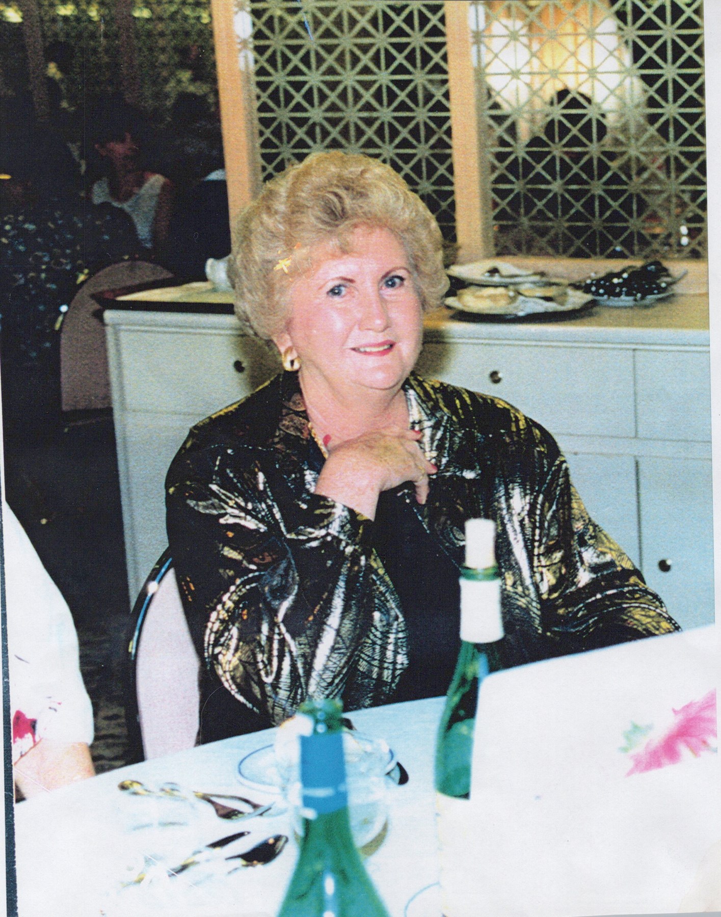 Obituary of Joan Marie (nee Ahier) Holland