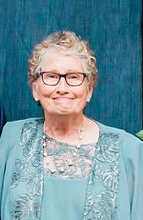 Obituario de Joyce Wilkes Hall
