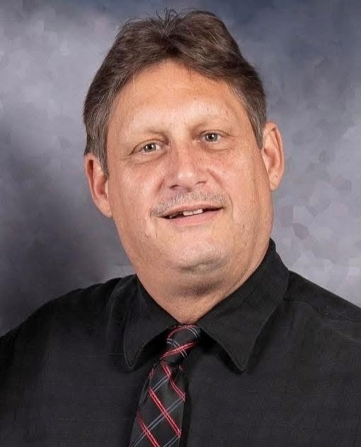 Obituary of Daniel Emmett Newhouse