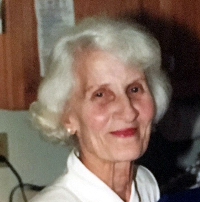 Obituario de Bernice Fetera