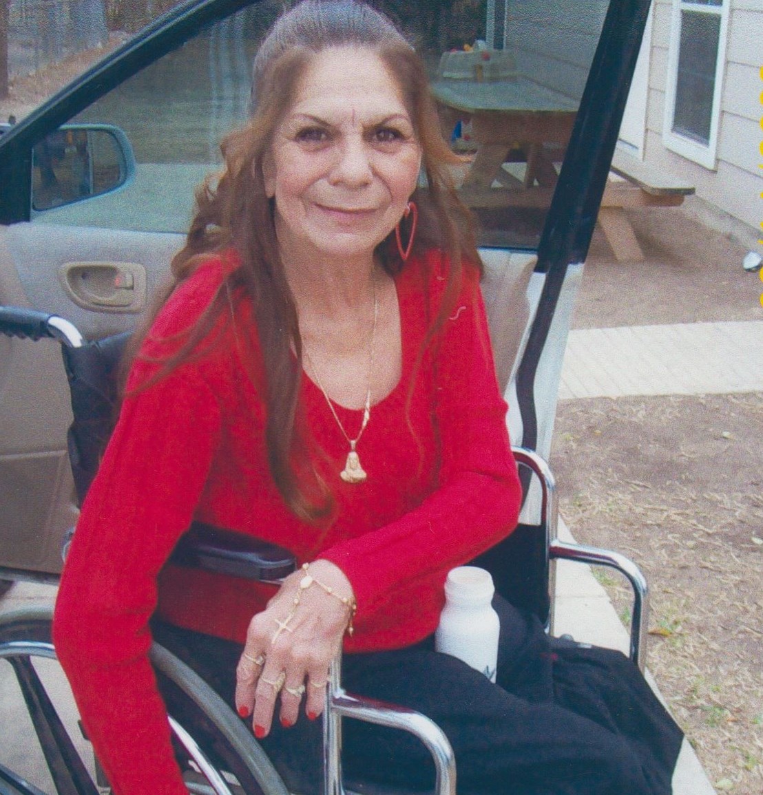 Obituary of Velia Alvarado
