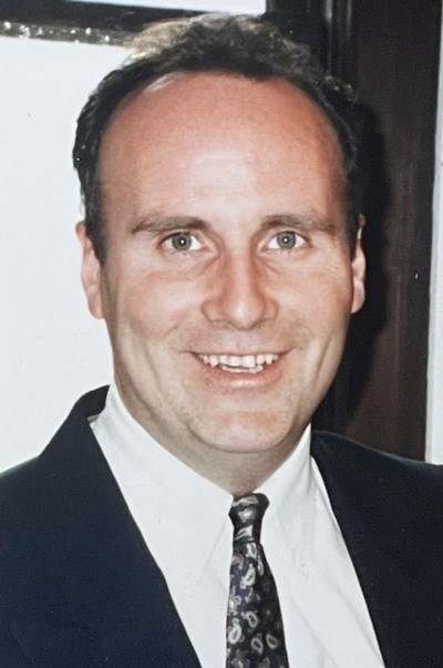 Obituary of Robert MacNeill