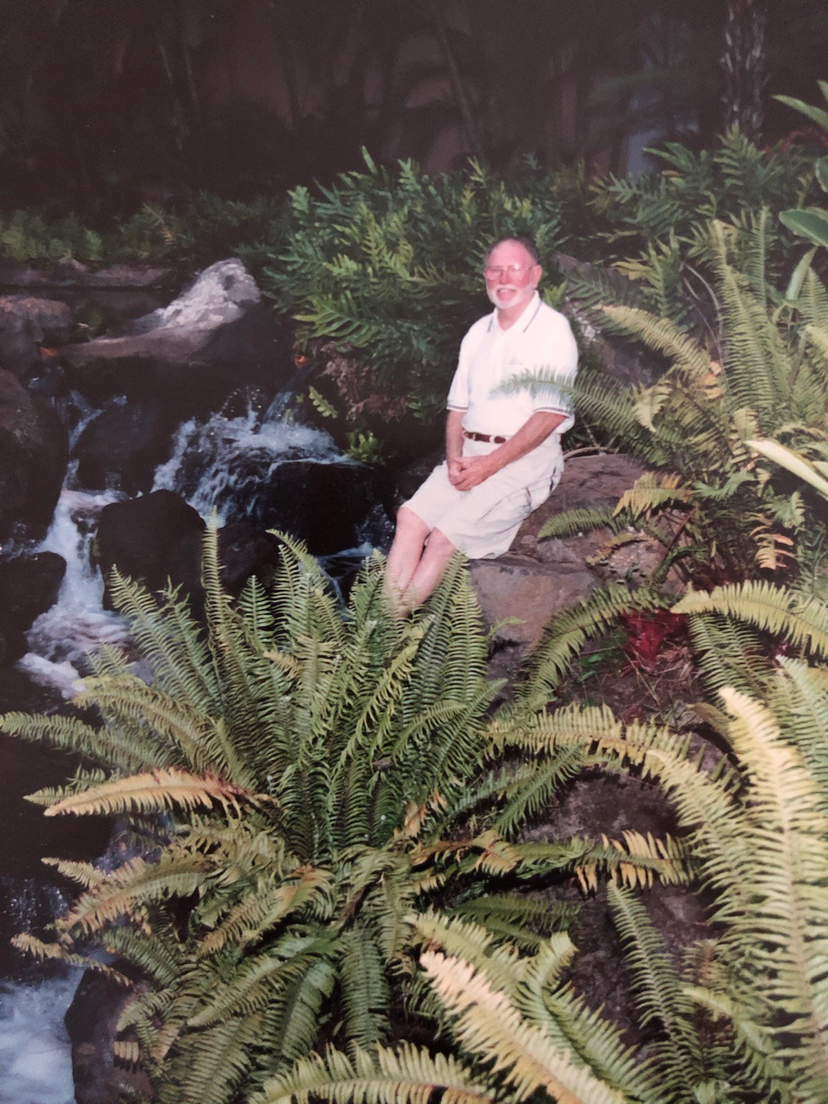 Obituary of Herbert Ernest Simons Jr.