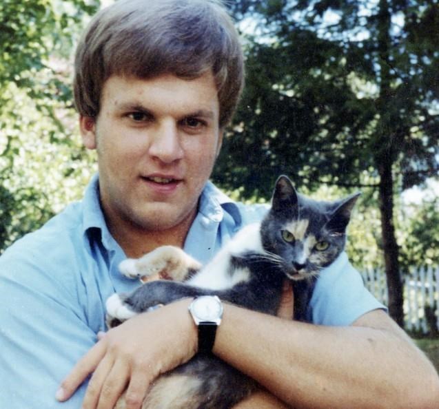 Avis de décès de Francis M. Mola