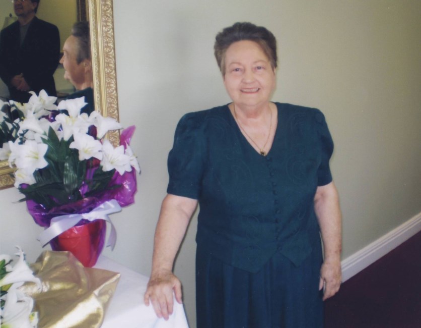Obituary of Mrs. Geraldine Warren Newton