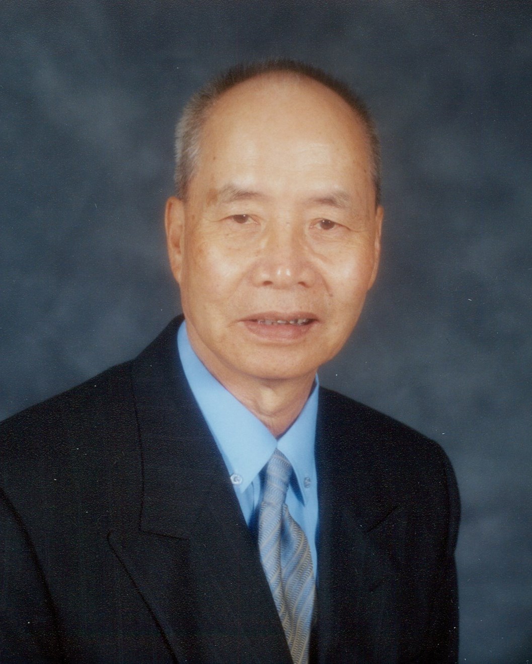 Chau Luc Obituary Calgary, AB