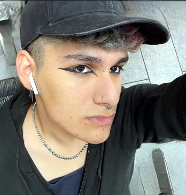 Obituary of Gavyn Tovar Deveraux