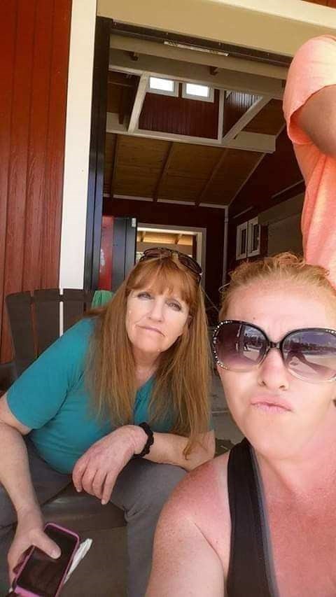 Obituary of Teresa June Czosnowski