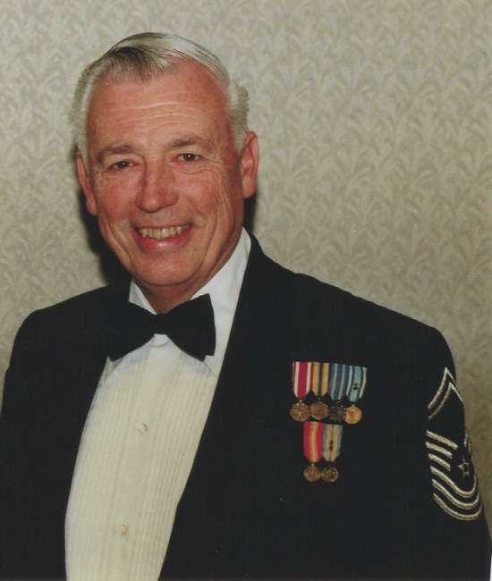 Obituario de Charles "Chief Charlie" Henry Thompson