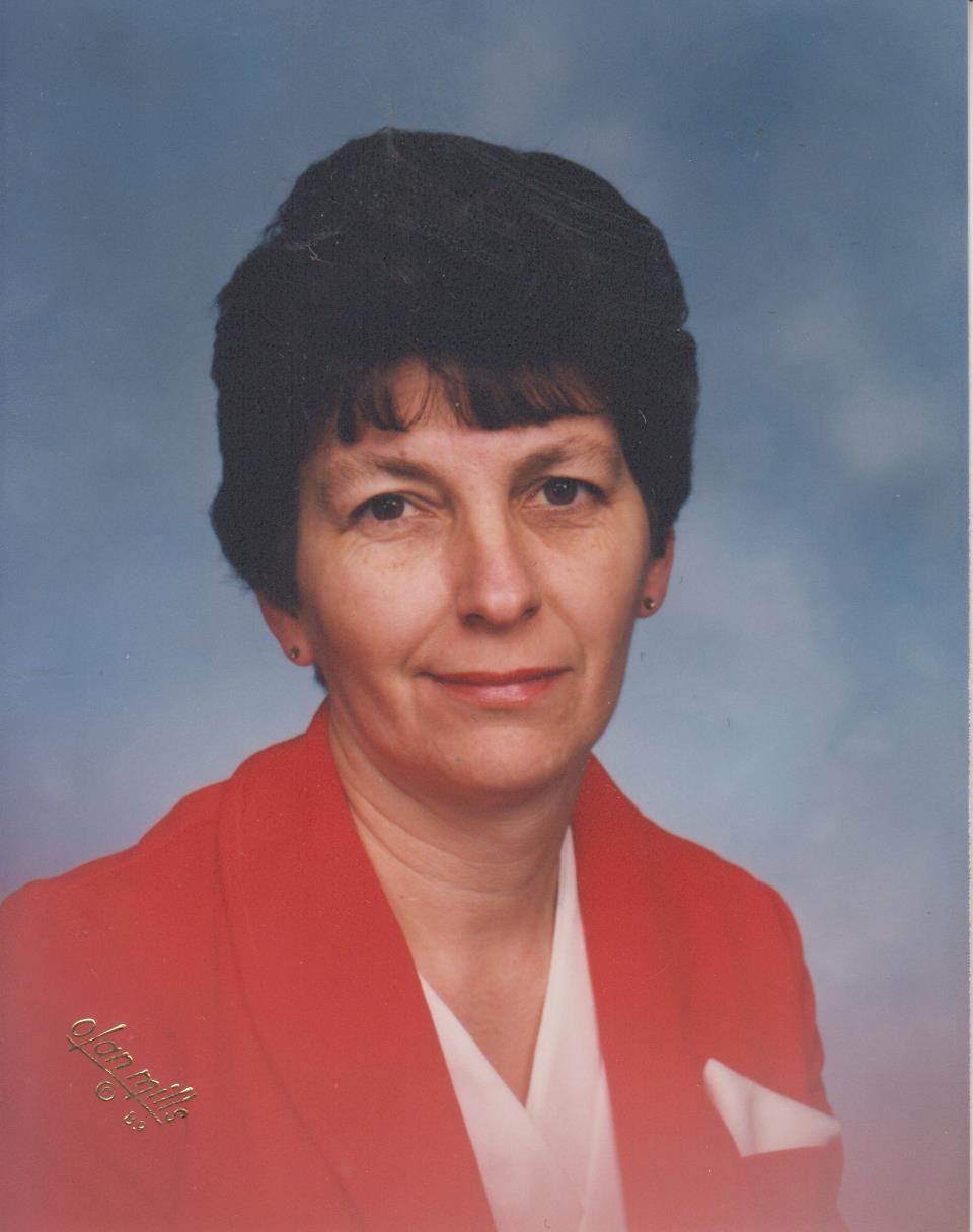 Obituary of Carolyn E. Ernst