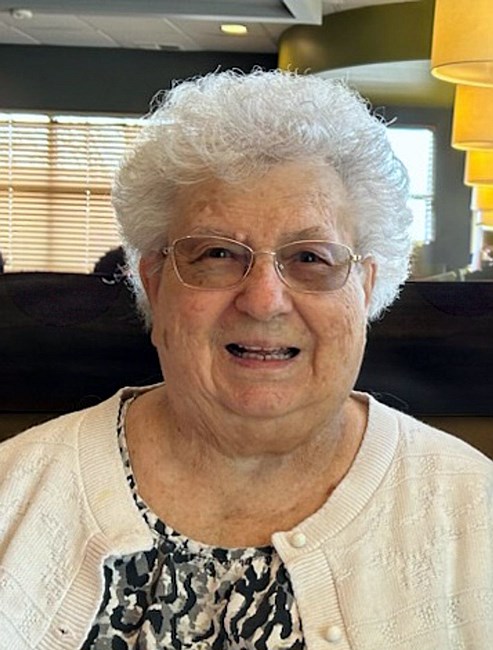 Obituario de Margaret Isobel Dew
