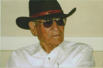 Obituario de Leon Vasquez