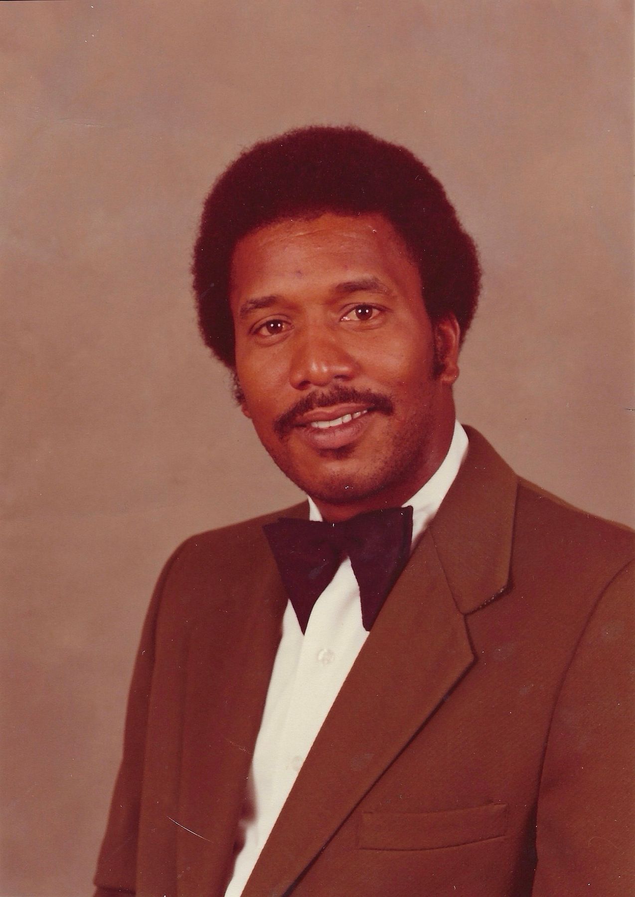 Obituary of Woodrow V. Haughton