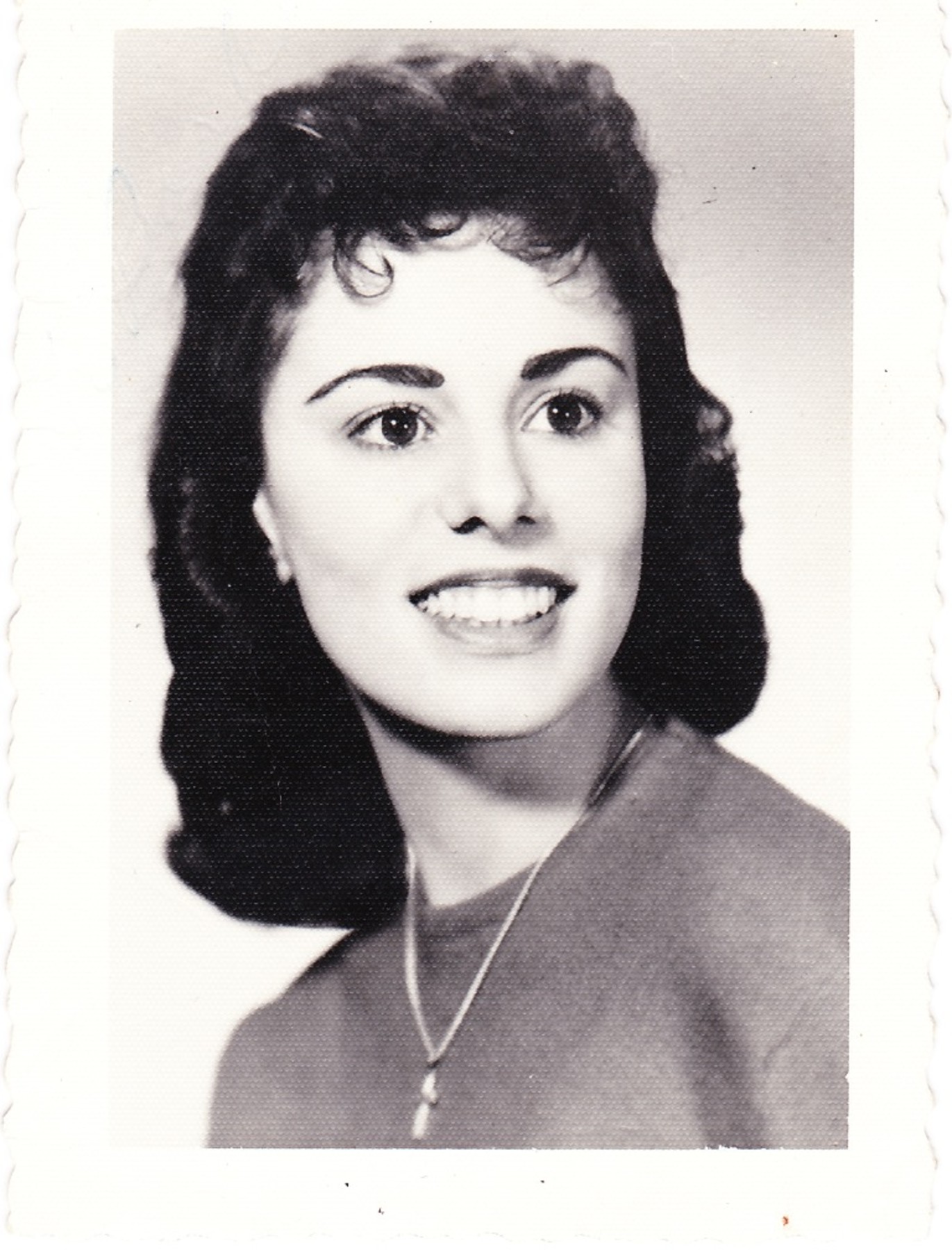 Obituary of Angie Anagnostopoulos