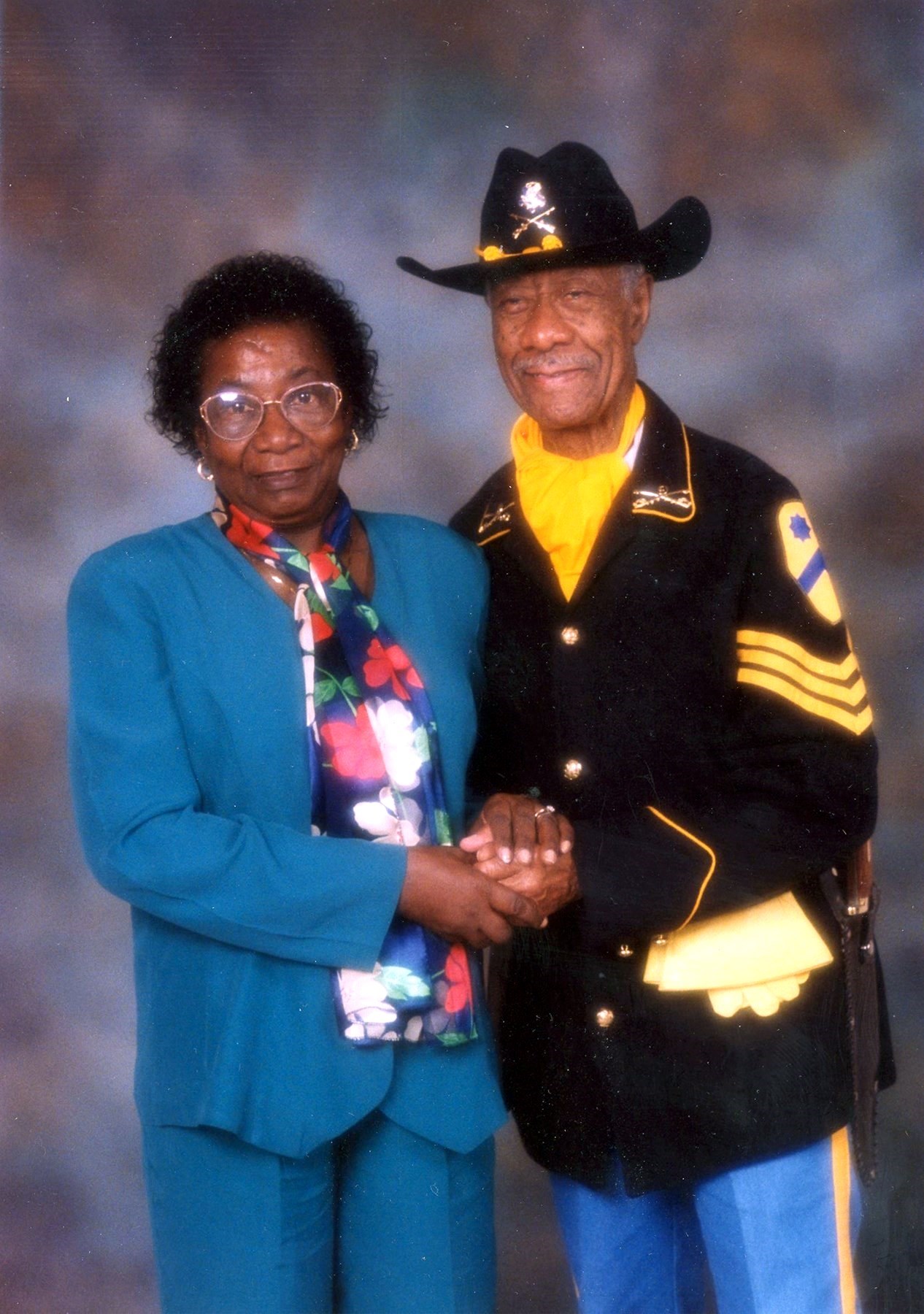 Obituario de Gloria C. White