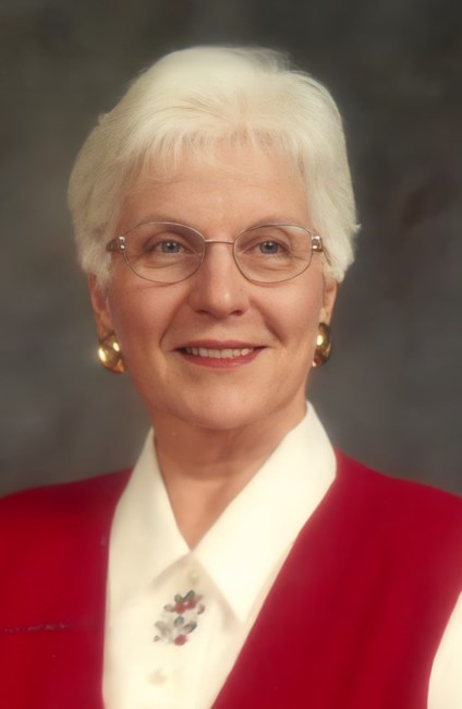 Obituary of Evelyn Knoll