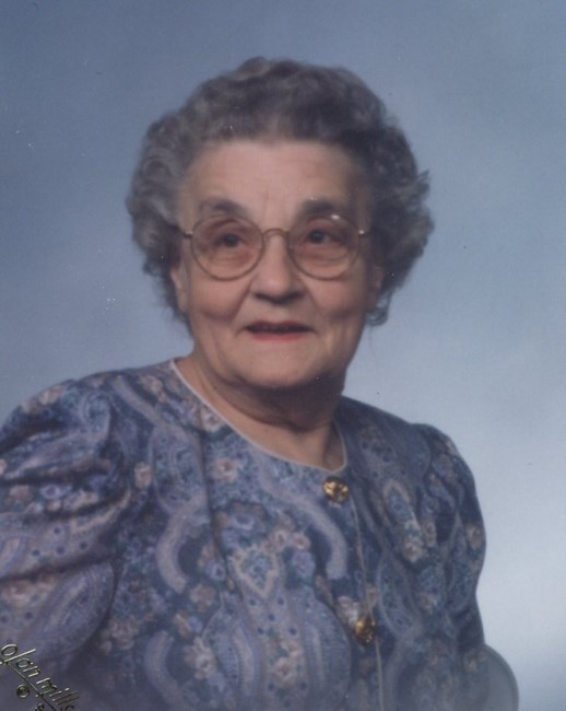 Obituary of Pauline Husak Kalenchuk