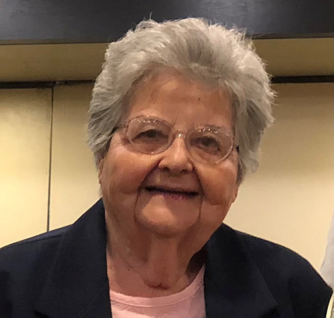 Obituary of Vera Elizabeth Hills