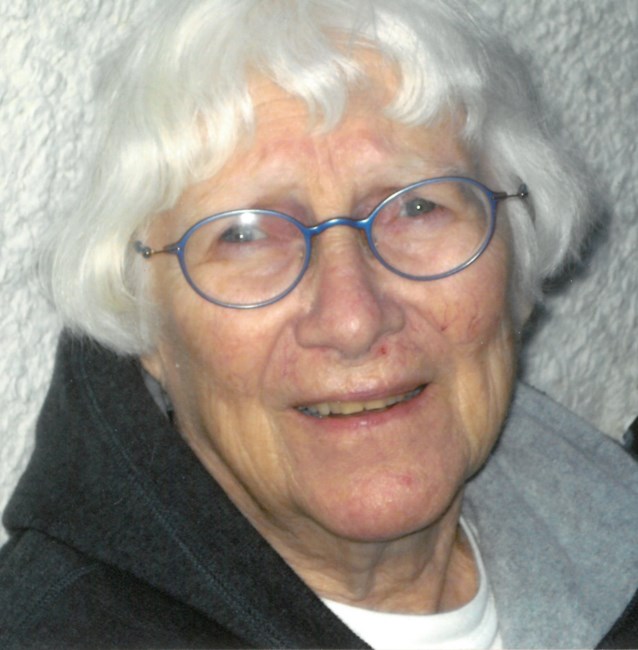Obituary of Elizabeth Margaret Ninette  Pilsworth Hayes